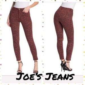 Joe's Charlie Leopard Print Ankle Crop Skinny Jean